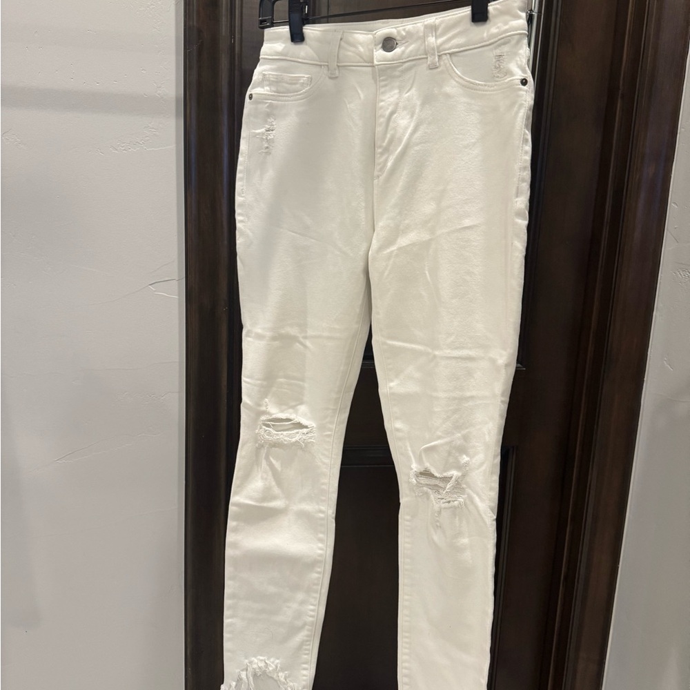 DL1961 White Ripped Skinny Jeans